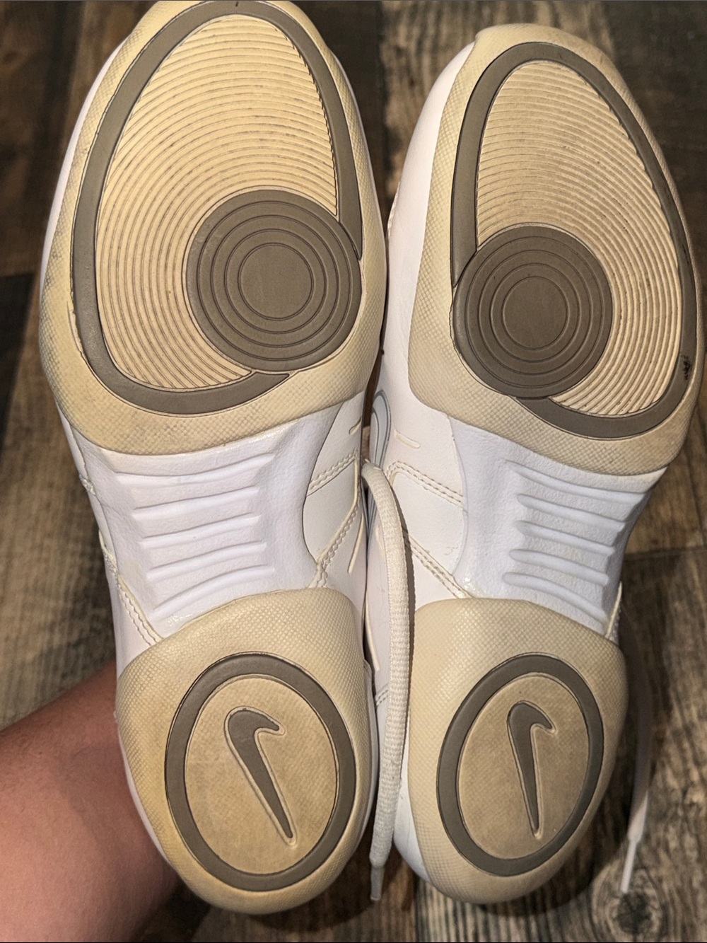 Nike Women’s White Low-Profile Lace-Up Cheerleading Athletic Shoes - Picture 7 of 7